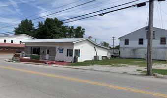 66 N Main St, Whitley City, KY 42653