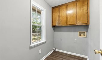 5626 Janeru Cir, Macon, GA 31216