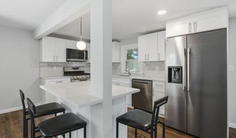 11 Bell St, Bridgeport, CT 06610