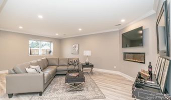 4229 Loon Ln, Ann Arbor, MI 48103
