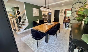 16 Stagecoach Rd, Barrington, NH 03825