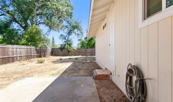 2445 Toyon St, Anderson, CA 96007