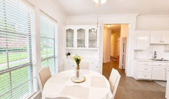 11001 Shoreline Dr, Baton Rouge, LA 70809