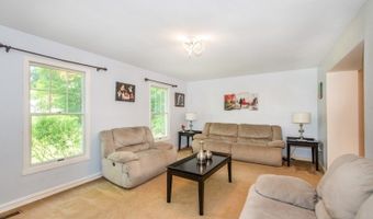 2 Higgins Dr, Alloway, NJ 07462