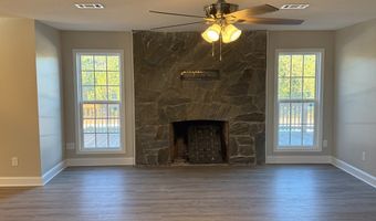429 Deens Landing Rd, Baxley, GA 31513