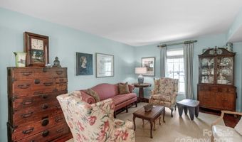 2125 Lawton Bluff Rd, Charlotte, NC 28226