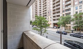 880 N POLLARD St N 224, Arlington, VA 22203