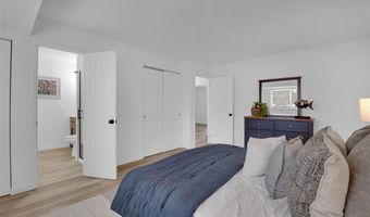 504 Thornlea Ct, Ballwin, MO 63011