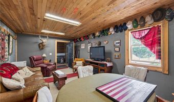1984 35th Ave, Alden, WI 54020