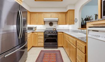 965 Golden Aspen Pl, Ashland, OR 97520