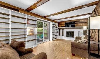 667 Duxbury Ct SE, Ada, MI 49301