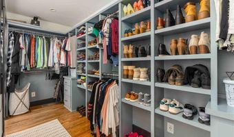 2364 Dawn Dr, Decatur, GA 30032