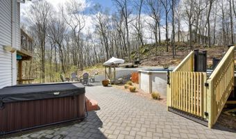 61 Lakeside Dr NW, Alloway, NJ 07461