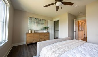 3899 Chapel Hill Ct, Bargersville, IN 46106