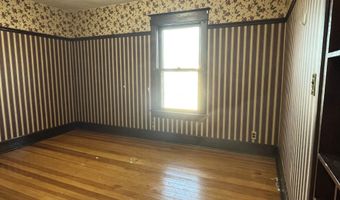 11 5th Ave W, Albia, IA 52531