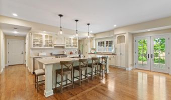 3120 Windmill Dr, Adrian, MI 49221