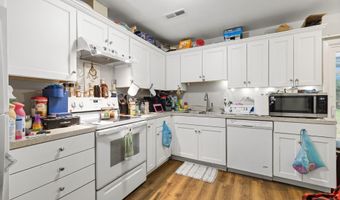 288 LAKE SAPONI Dr, Barboursville, VA 22923