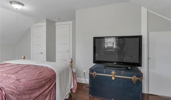 19 Hardwick St, Cumberland, RI 02864