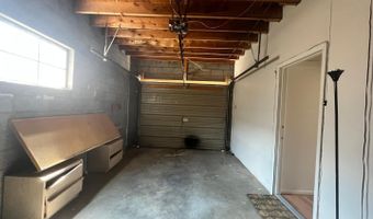 305 MADISON St NE, Albuquerque, NM 87108