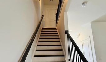124 Auburn Run Ln, Auburn, GA 30011