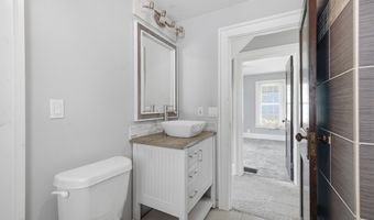 242 E Walnut St, Ashland, OH 44805