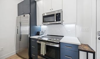 2310 4TH St NE 15, Washington, DC 20002