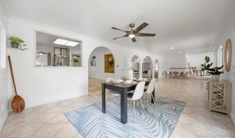 802 Pahumele Pl, Kailua, HI 96734