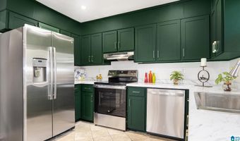 108 HICKORY HILLS Dr, Alabaster, AL 35007