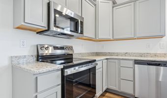 42 LILLICH Dr 12, Abbottstown, PA 17301
