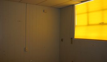 906-908 S Main St, Andrews, TX 79714