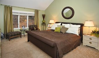 105 S Merrivale Ave, Beverly Shores, IN 46301