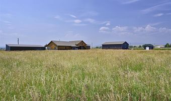 11 Happy Trails Rd, Cody, WY 82414