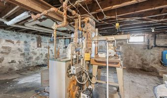 30 Old Wolcott Rd, Bristol, CT 06010