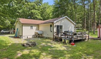 12 Highpoint Dr, Albrightsville, PA 18210