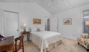 45 FOX Dr, Narragansett, RI 02882