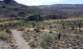 S Tillys Trail, Black Canyon City, AZ 85324