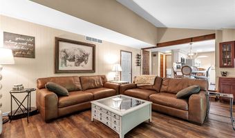 230 Schimwood Ct, Amherst, NY 14068