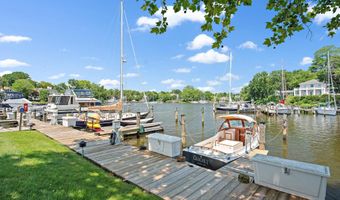 4 SPA CREEK Lndg B3, Annapolis, MD 21403