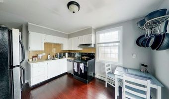 45 Hammond St 3, Newport, RI 02840