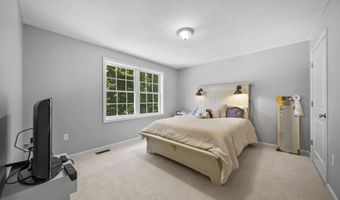46 Isaac Foss Rd, Chester, NH 03036