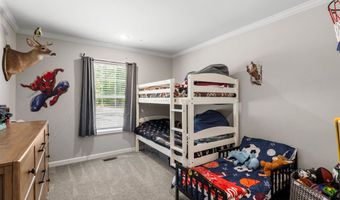 412 Mullinax Cir, Blacksburg, SC 29702
