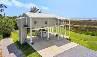 5004 Oak St, Bay St. Louis, MS 39520