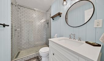 757 E 1000 N, Alexandria, IN 46001