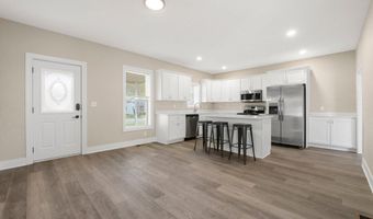 329 W 19th St, Auburn, IN 46706