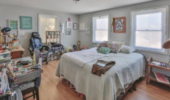 162 Waldo Ave, Belfast, ME 04915