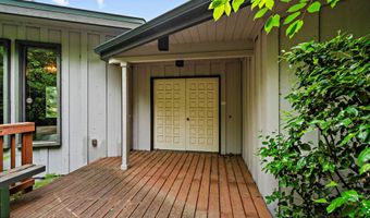 3809 Katmai Cir, Anchorage, AK 99517