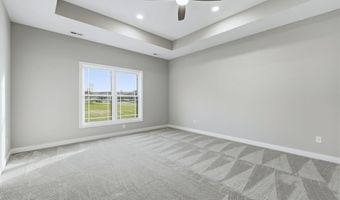 2002 Bogey Ct, Auburn, IN 46706