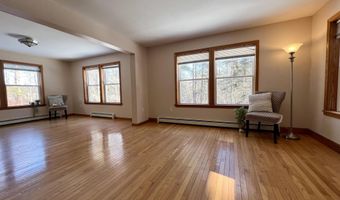 8 Pine Hill Dr, Belfast, ME 04915