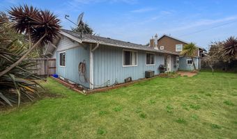 1330 CRISSEY Cir, Brookings, OR 97415