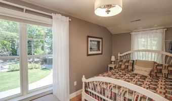 11 Clark Island Rd, Amherst, NH 03031